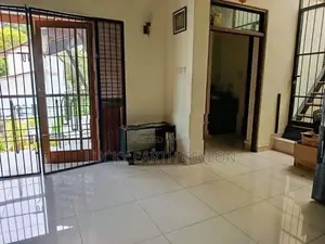 Mount Lavinia, Unfurnished,3 Story House With Rooftop For Rent (NZM113