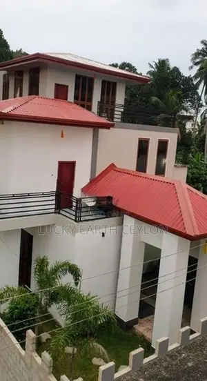 Piliyandala, Semi Furnished, 3 story, House For Rent (NZM1139)