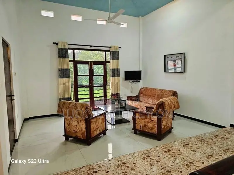 Piliyandala, Semi Furnished, 3 story, House For Rent (NZM1139)