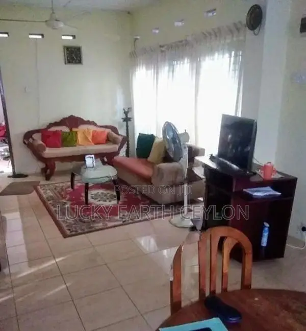 Nugegoda, Unfurnished Single Story House For Rent (MG1375)