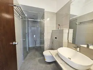 Unfurnished luxury apartment for rent at Iconic Galaxy