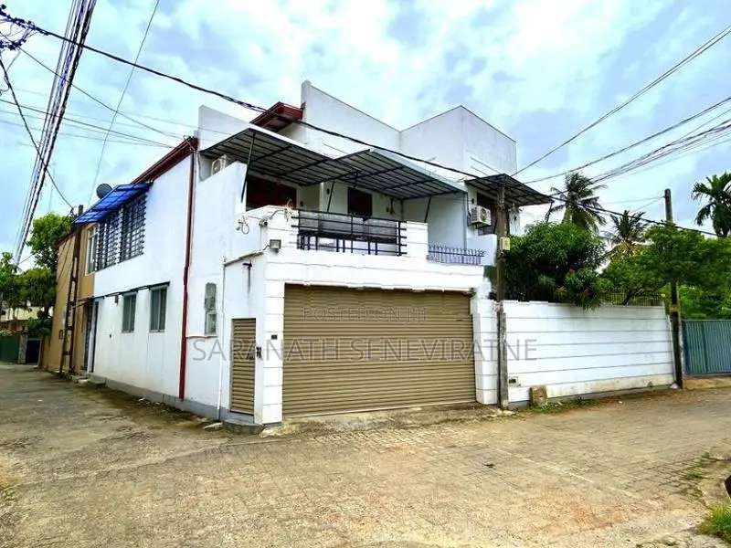 Semi Furnished Luxury House For Sale in Wijerama Nugegoda
