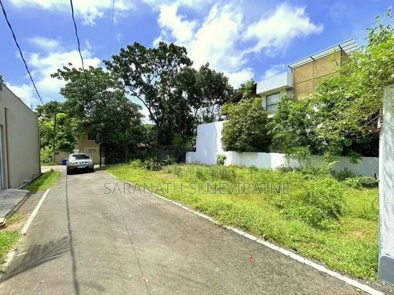 Land for sale in Lake Road, Wickramasinghe Pura, Battaramulla