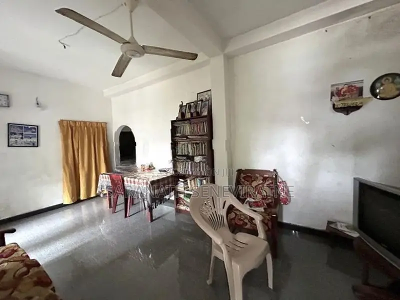 2 Storied House at Averihena Rd, Kirulapona, Colombo - 5 LAND VALUE