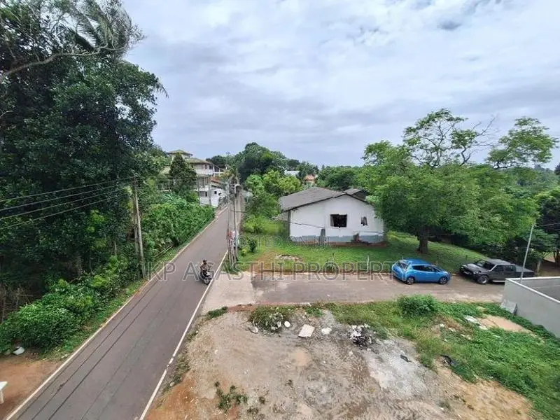 piliyandala famaliy house for sale