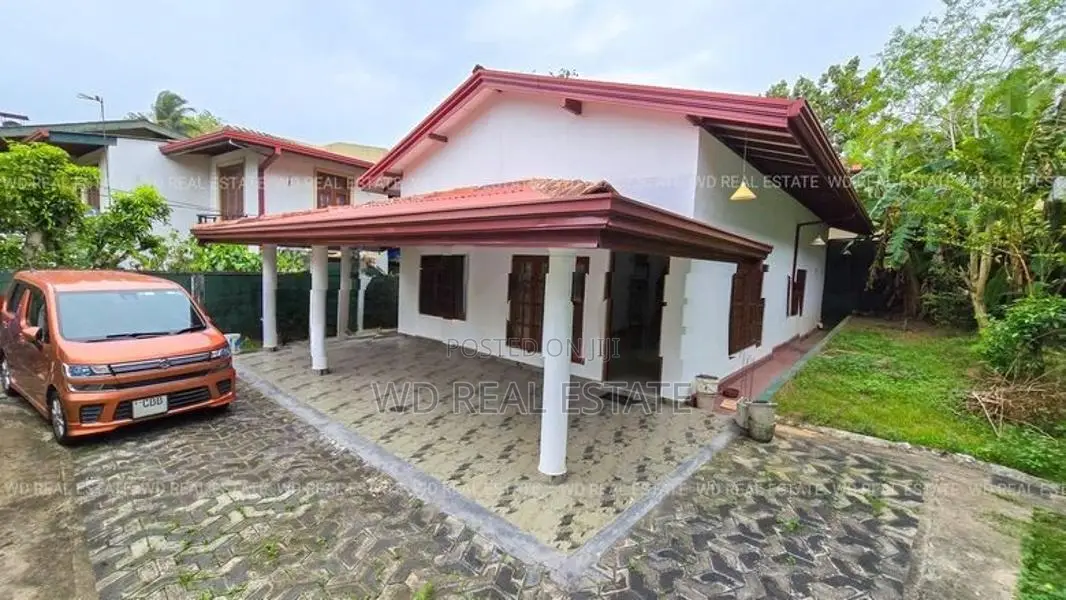 Battaramulla 11 Perch Single Storey Spacious House For Sale