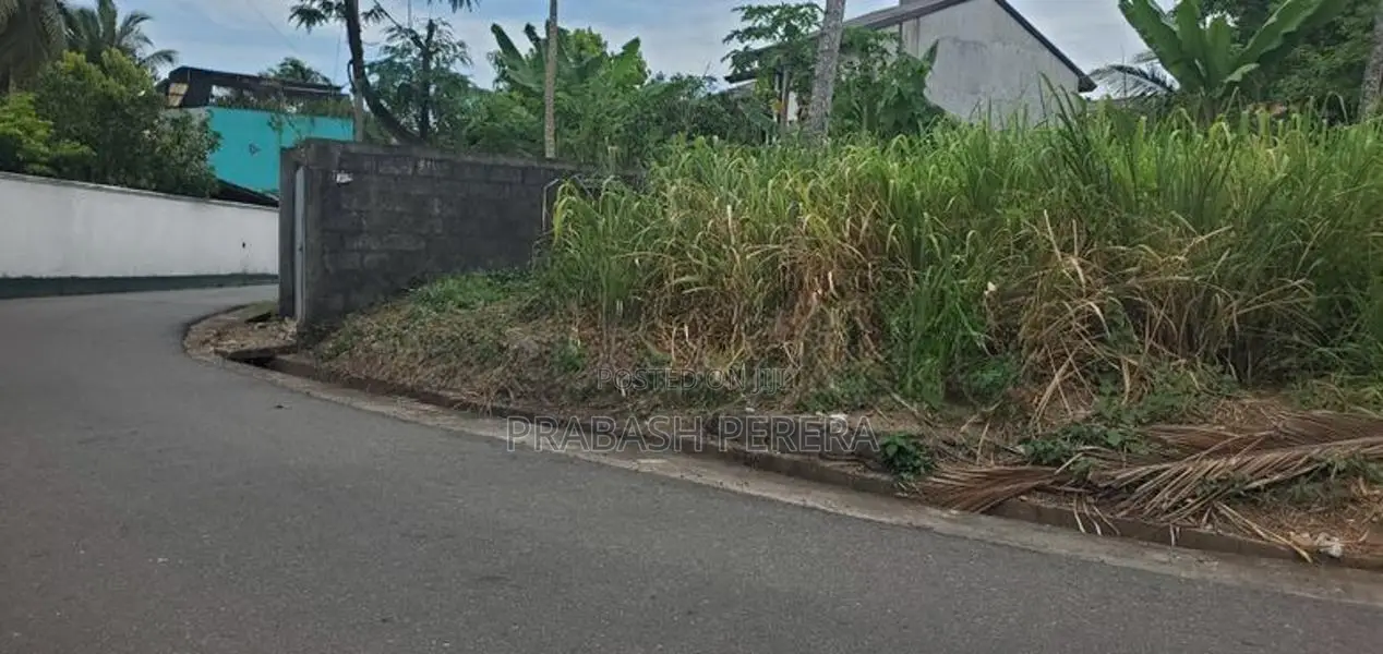 Bare Land for Sale Thalawathugoda