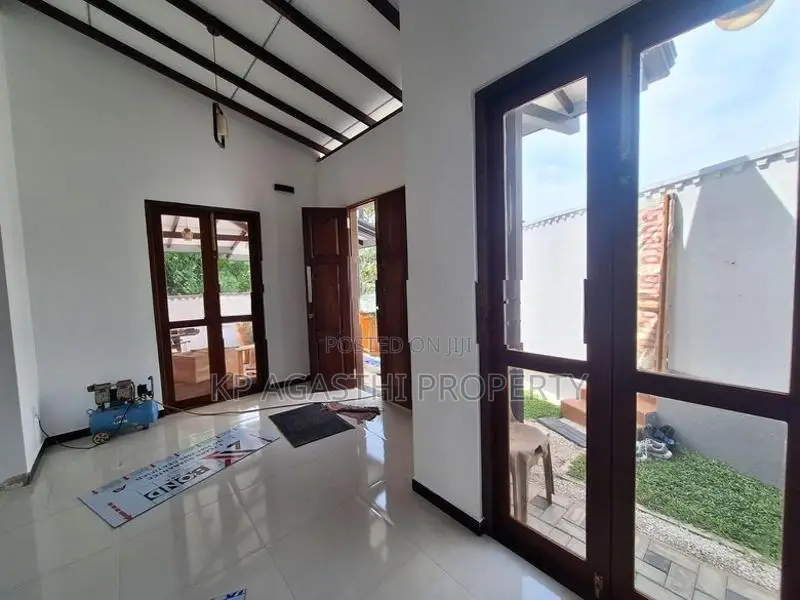 new house for sale in kesbawa