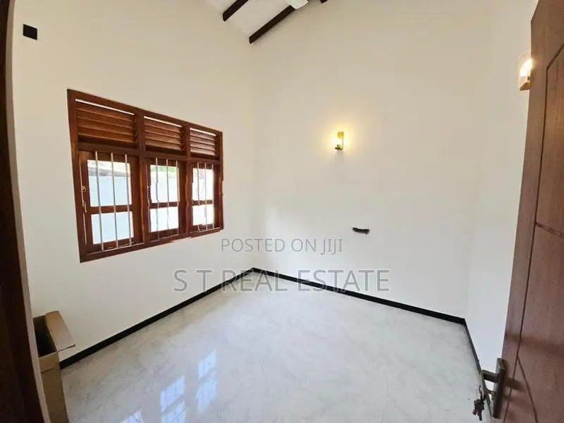 Newly Built Single Story House For Sale In Polgasowita