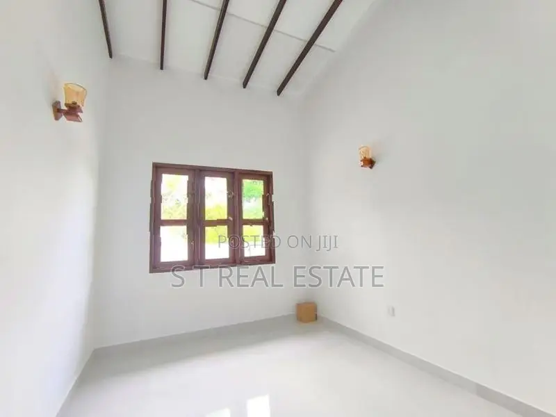 Brand New Single Story House For Sale In Athurugiriya