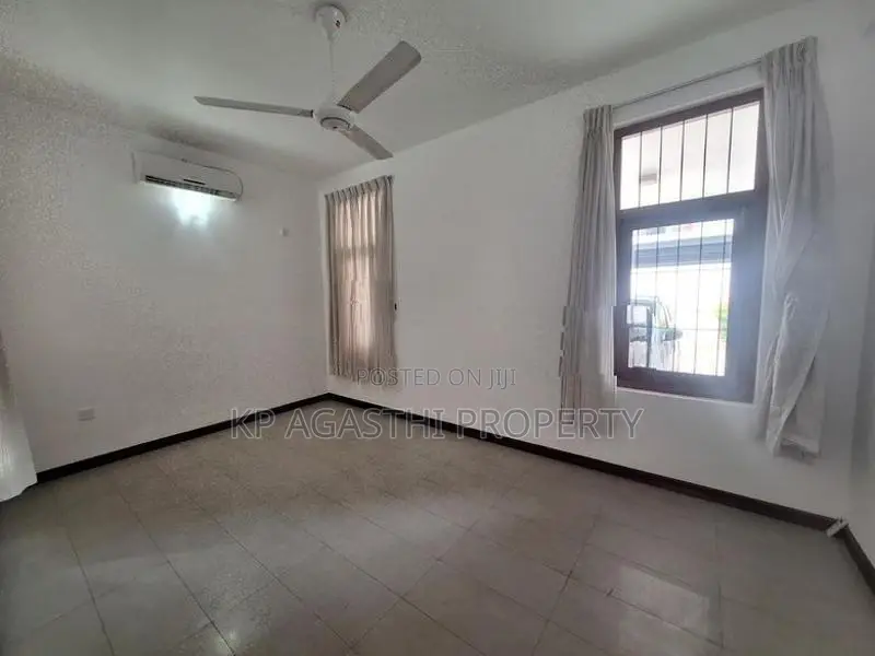 1.5 P luxury house for sale in Battaramulla
