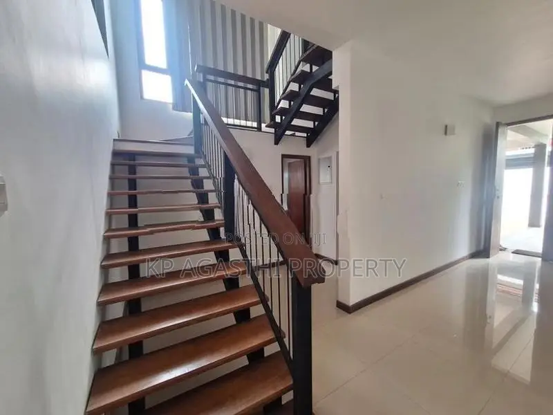 1.5 P luxury house for sale in Battaramulla