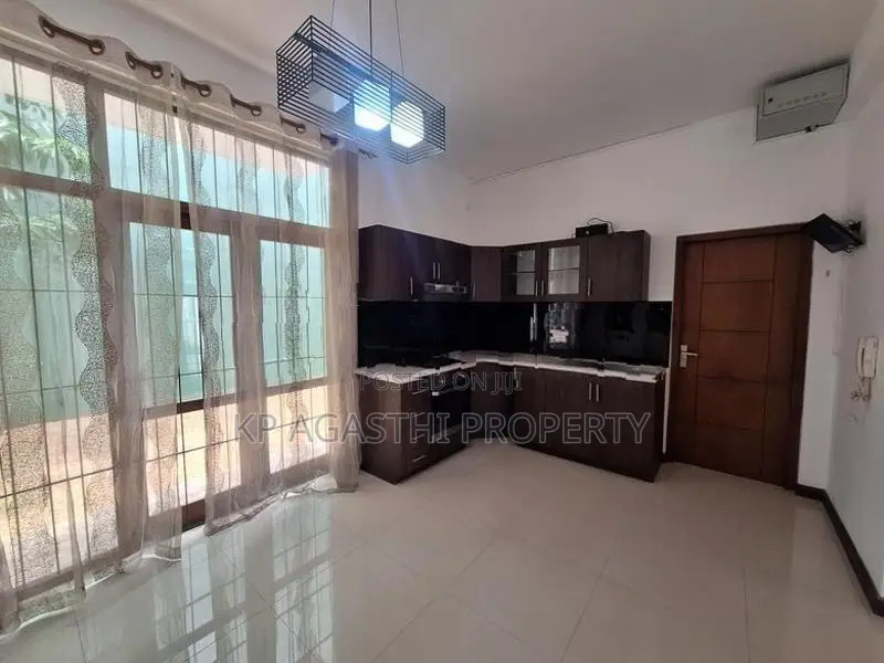 1.5 P luxury house for sale in Battaramulla