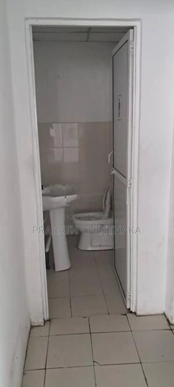 Building for Rent in Nugegoda ( 4th & 2nd floor )