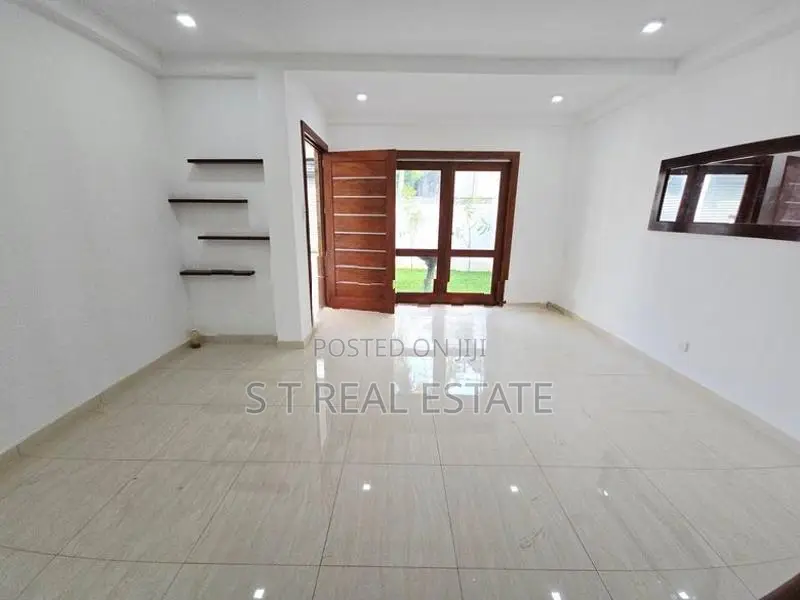 Modern Designed Luxury 2 Story House For Sale In Hokandara