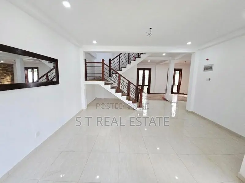 Modern Designed Luxury 2 Story House For Sale In Hokandara