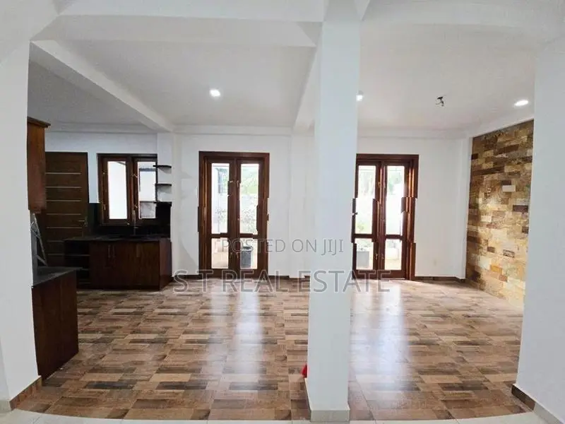 Modern Designed Luxury 2 Story House For Sale In Hokandara