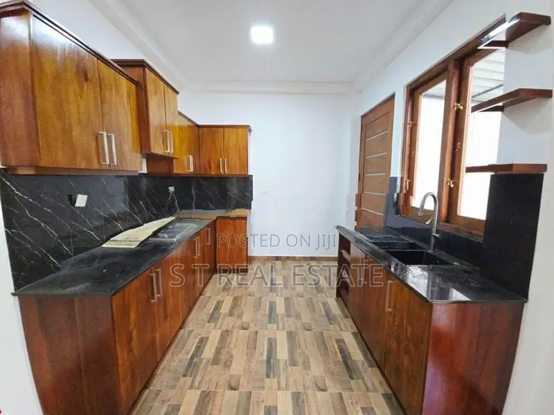 Modern Designed Luxury 2 Story House For Sale In Hokandara
