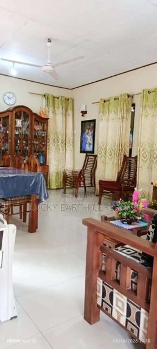 Maharagama Well Maintained Single Story House for Sale (S153)