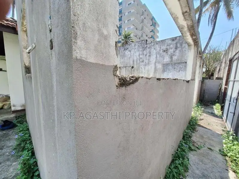 Land for sale in Dehiwala prime location