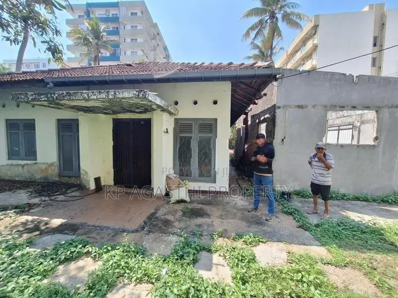 Land for sale in Dehiwala prime location