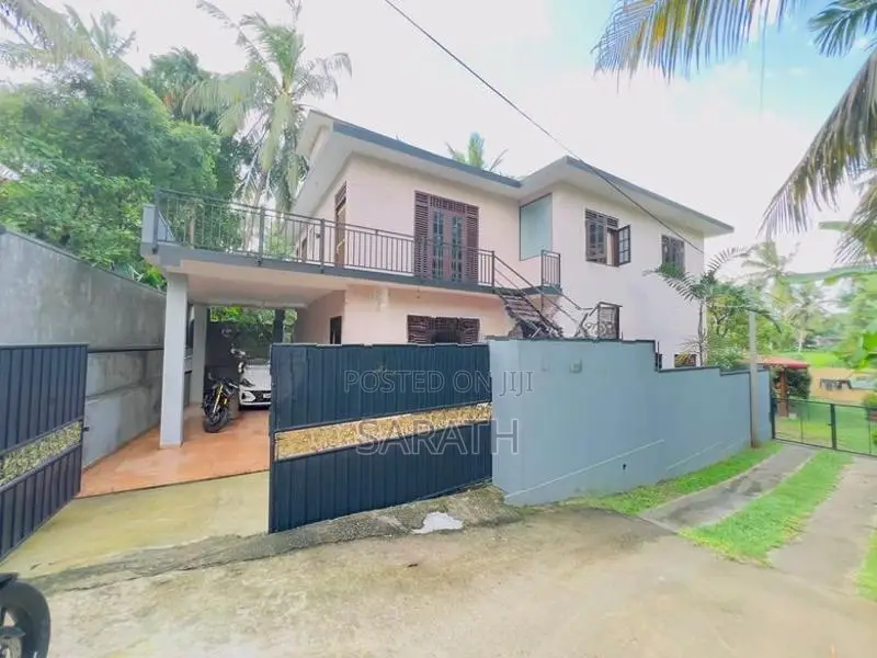 Super Upstairs House Sale Malabe
