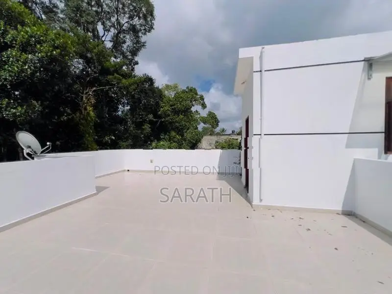 Luxury Good Condition House Sale Athurugiriya