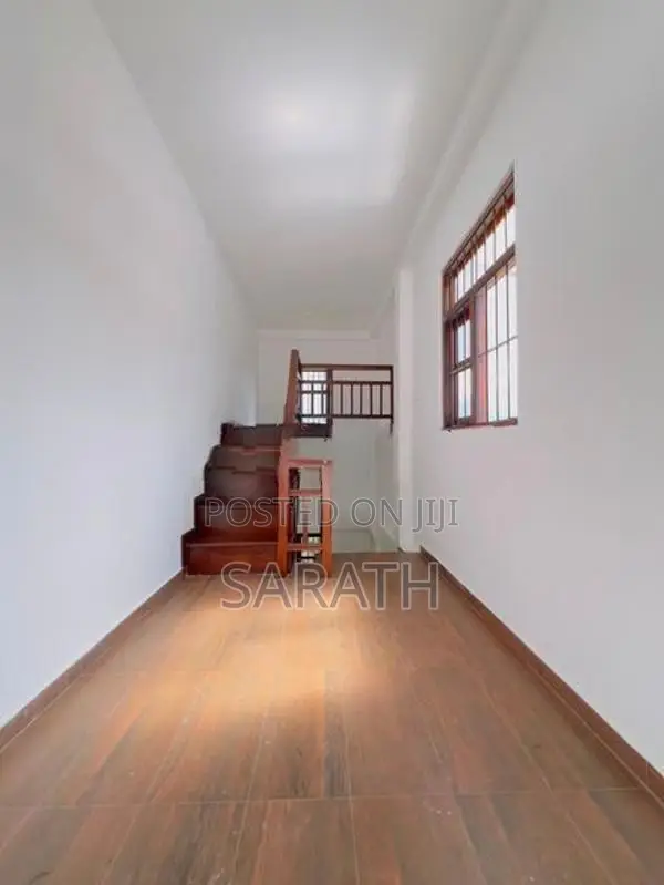 Luxury Good Condition House Sale Athurugiriya