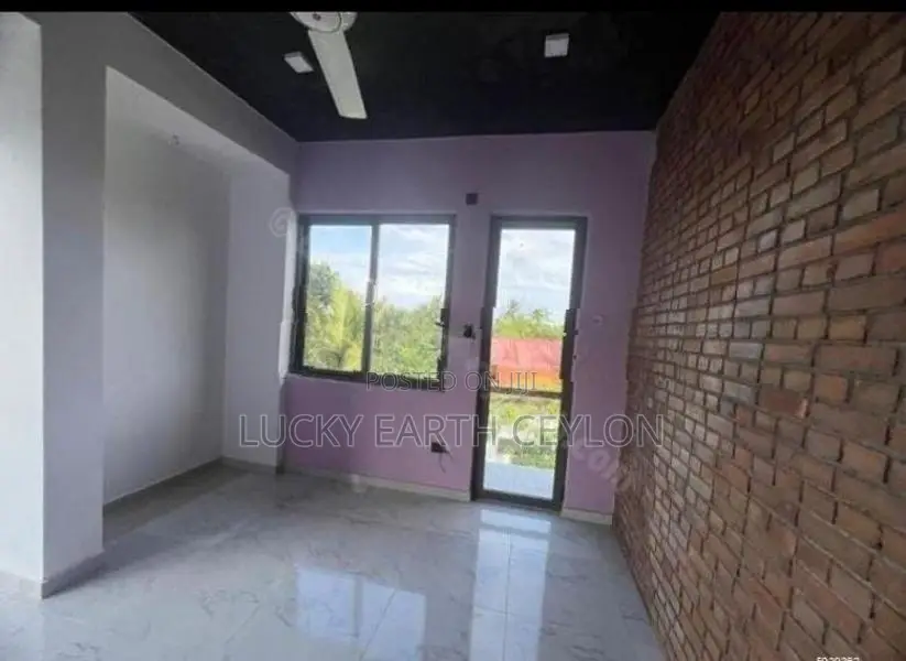 Battarmulla, Furnished, 1ST Floor Apartment For Rent (MG1381)