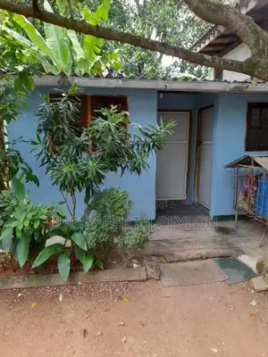 Madiwela Furnished Room with Separate Entrance, for 1male Only (LEC573