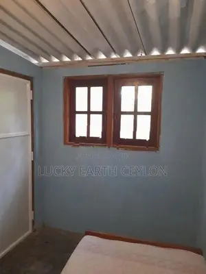 Madiwela Furnished Room with Separate Entrance, for 1male Only (LEC573