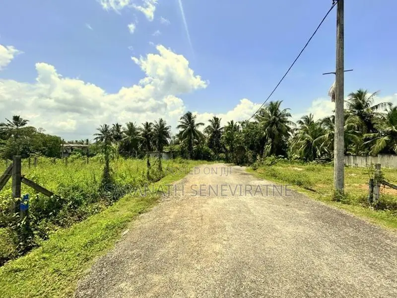 Land For Sale in No. 265 / 8D Watareka Road, Padukka Homagama