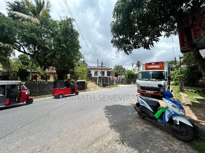 Land For Sale in No. 265 / 8D Watareka Road, Padukka Homagama