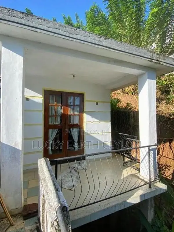 Sale, Asgiriya Kandy, Unfurnished,2 Story House For Sale (NZMS3075)