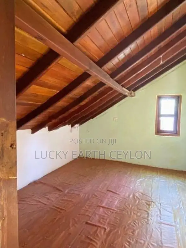 Sale, Asgiriya Kandy, Unfurnished,2 Story House For Sale (NZMS3075)