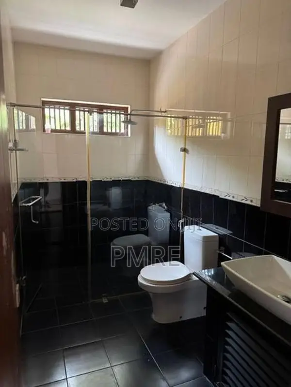 Luxury House for Sale in Ragama, Peralanda road