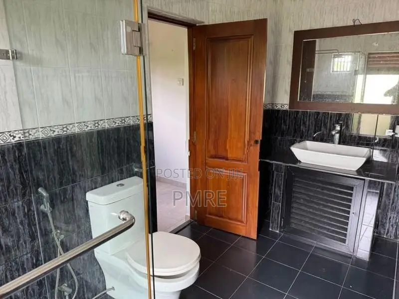 Luxury House for Sale in Ragama, Peralanda road