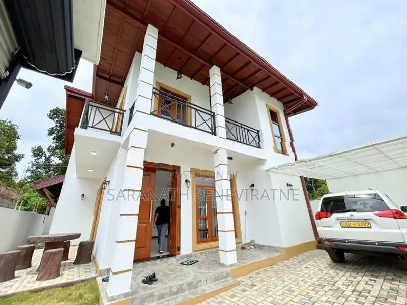 Luxury Brand-New 2 Story House for Sale in Makandana Piliyandala