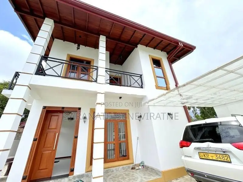 Luxury Brand-New 2 Story House for Sale in Makandana Piliyandala