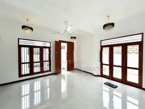 Luxury Brand-New 2 Story House for Sale in Makandana Piliyandala