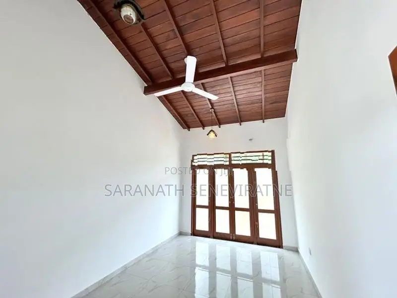 Luxury Brand-New 2 Story House for Sale in Makandana Piliyandala