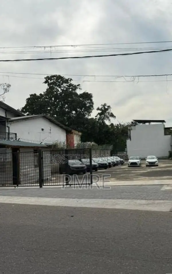 Commercial Land for Sale in Boralesgamuwa