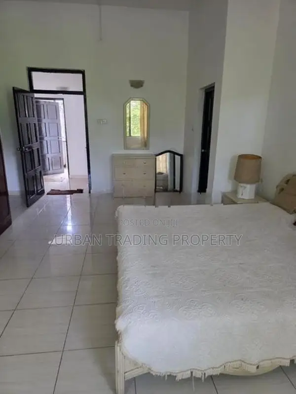 Fully Furnished 3BR 1st Floor of the House | Layard Road, Colombo 05