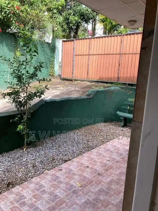 20 PERCH LAND for SALE in KOTTAWA Ruwanpura