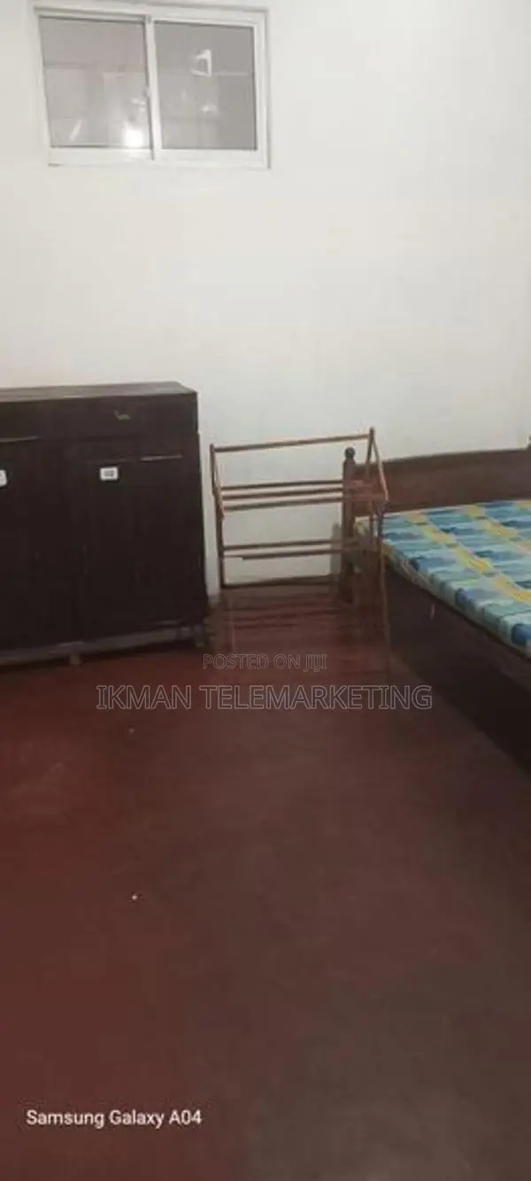 Furnished Room for Working/ Executive Ladies Only