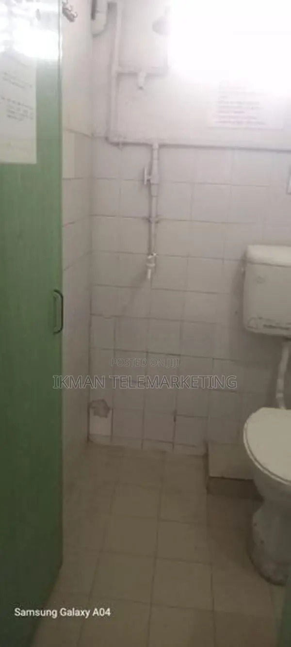 Furnished Room for Working/ Executive Ladies Only