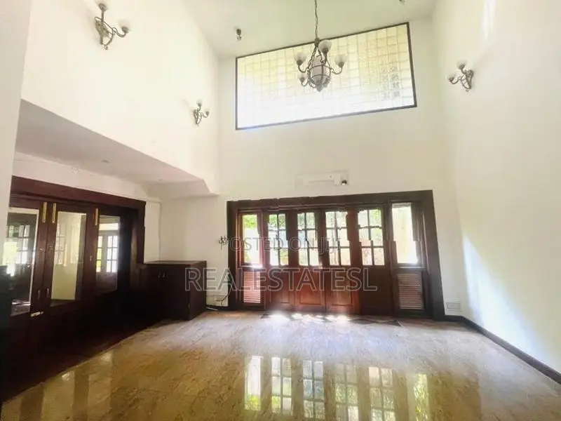 Spacious Modern 10-Bed 6000 Sqft House for Rent – Colombo 05