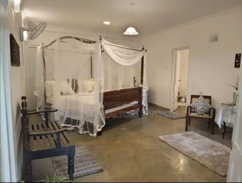 Semi-Furnished 1-Bedroom Apartment for Rent – Kandy
