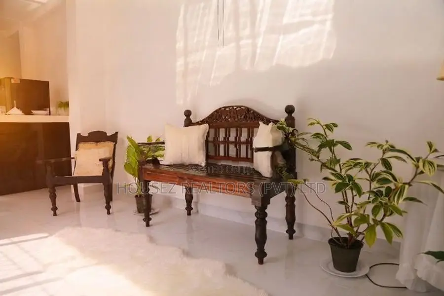 Semi-Furnished 1-Bedroom Apartment for Rent – Kandy