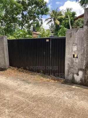 09 PERCHES LAND for SALE in MAHARAGAMA